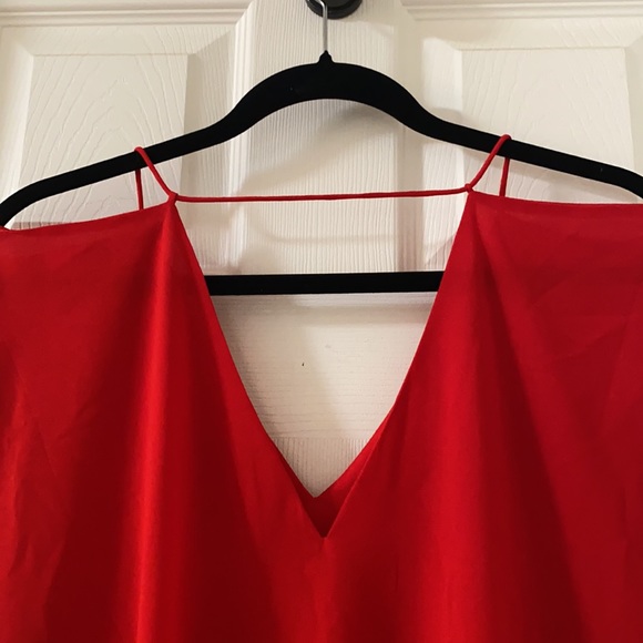 Red Top - Picture 5 of 5